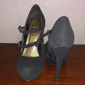 Black block high heels.